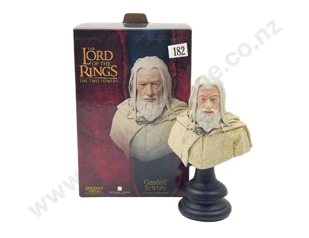 C2003 "Gandalf The White" Bust Image 1++