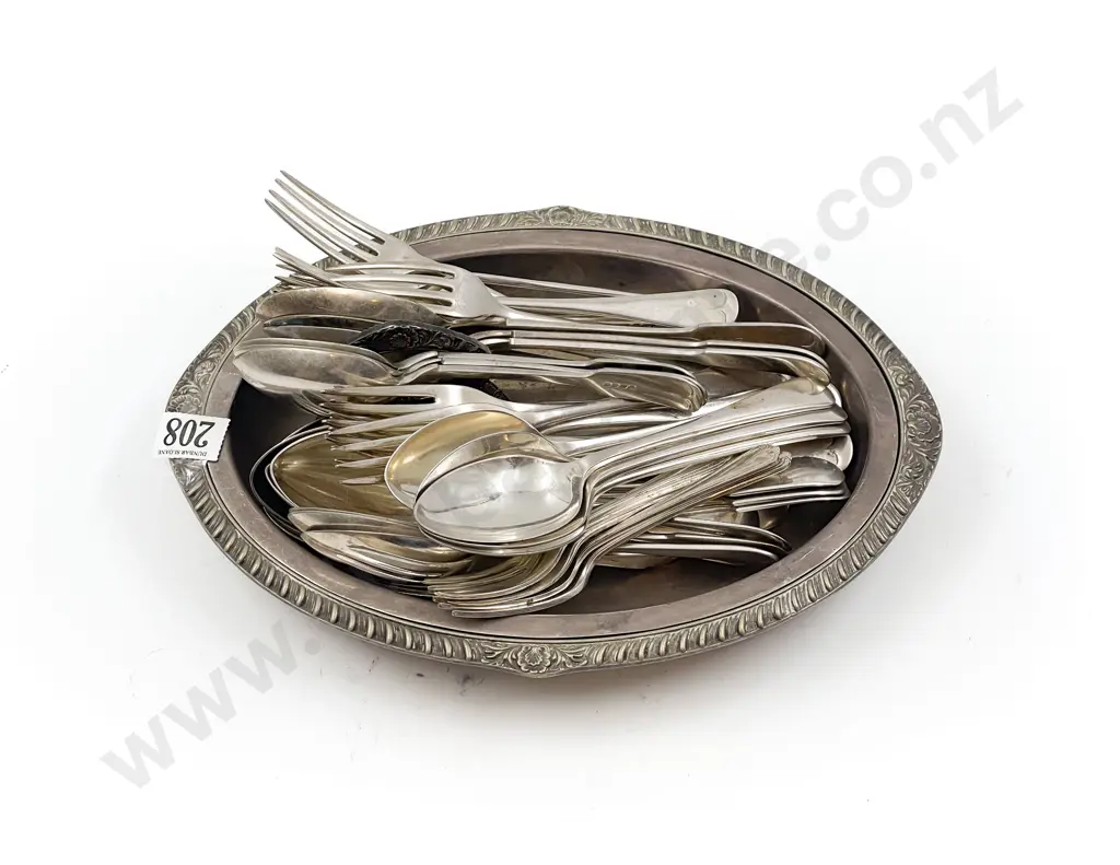 S/P Vegetable Dish and Various Cutlery Image 1++