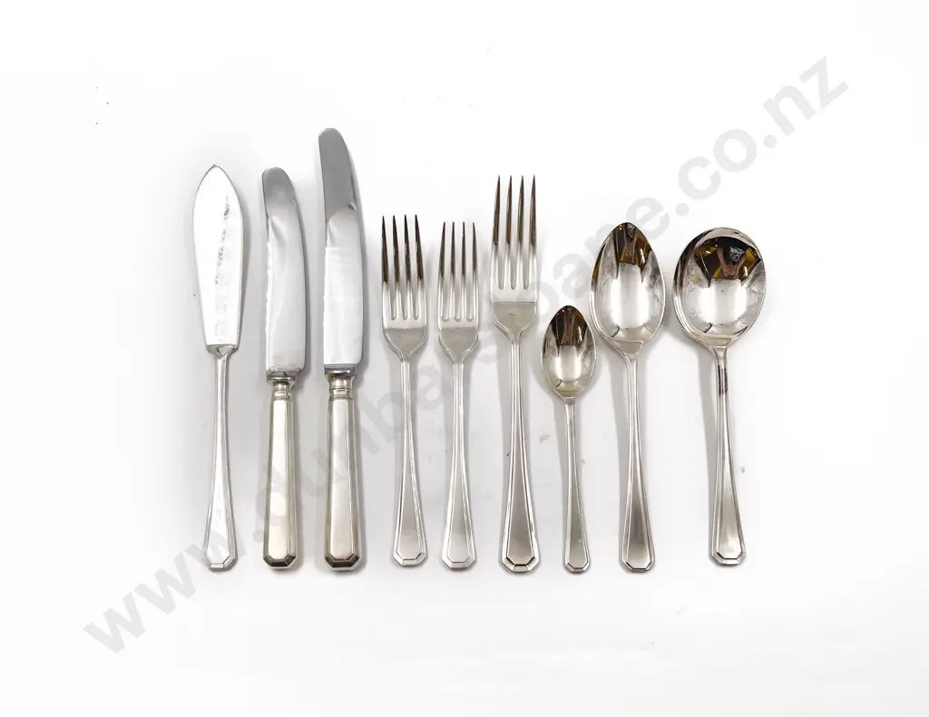 Harrison Fisher S/P Twelve Place Setting Cutlery Set Image 1++