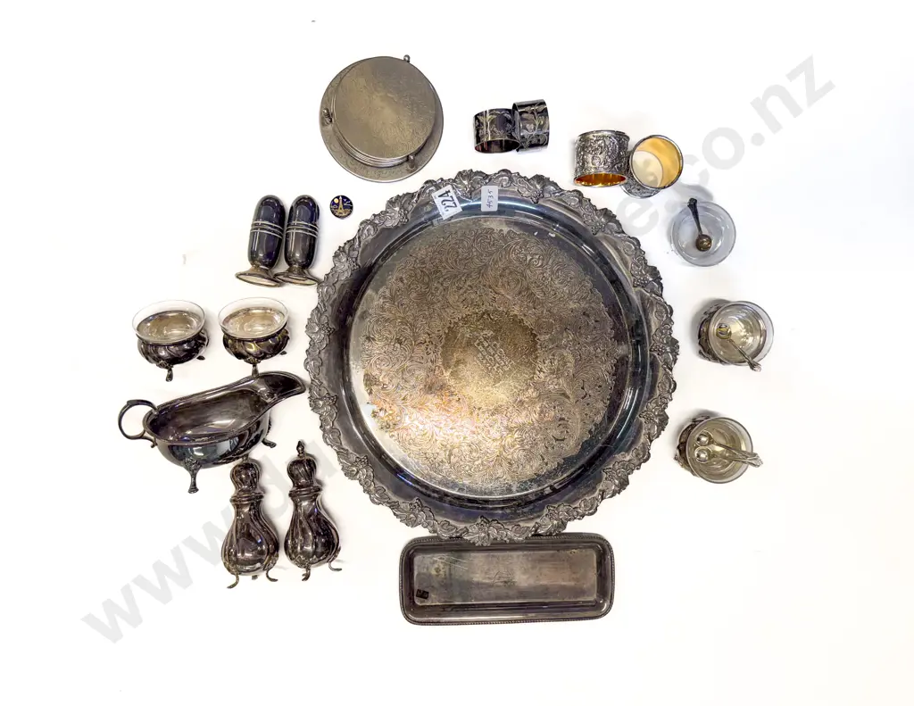 S/P Tray Condiments and Various Image 1++