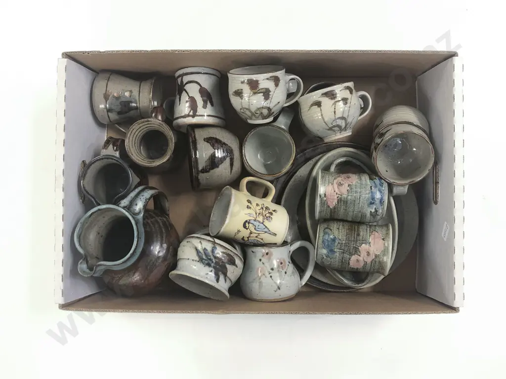 Box of Assorted NZ Pottery Image 1++