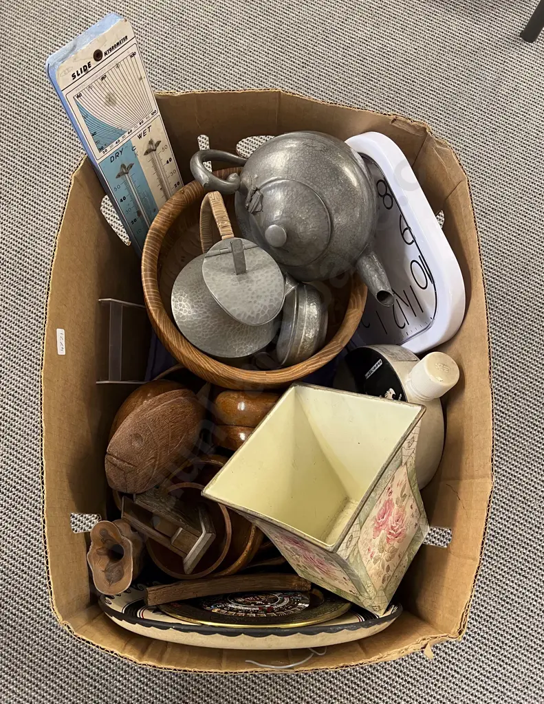 Quantity of Assorted Woodware & Pewter etc Image 1++
