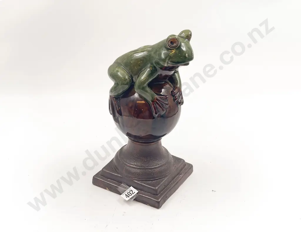 Glazed Frog Finial Image 1++