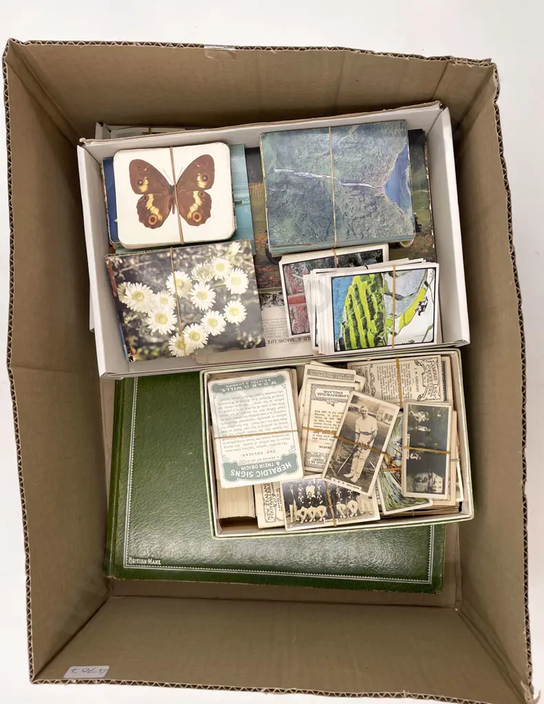 Quantity of Assorted Cigarette Cards & Albums etc Image 1++