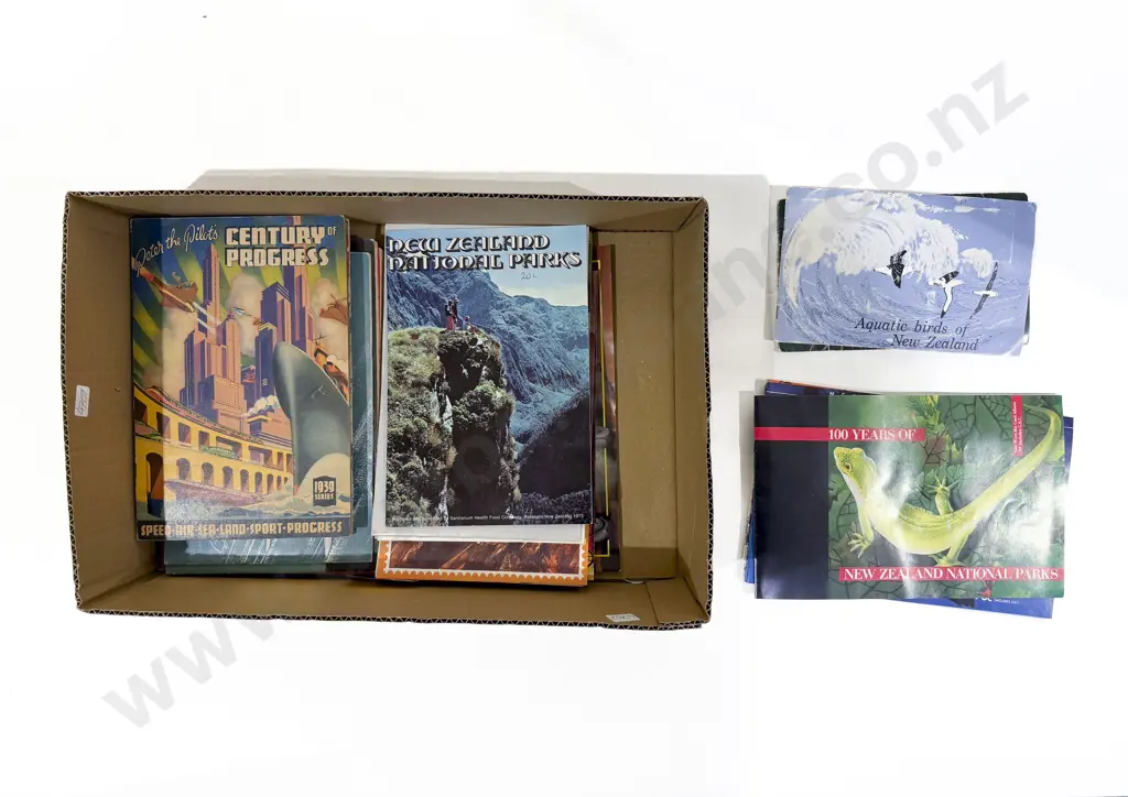 Quantity of Assorted Cigarette Card Albums etc Image 1++