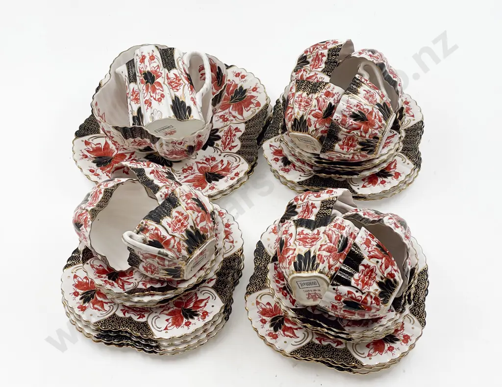 Imari Pattern Fancy China Part Teaset Image 1++