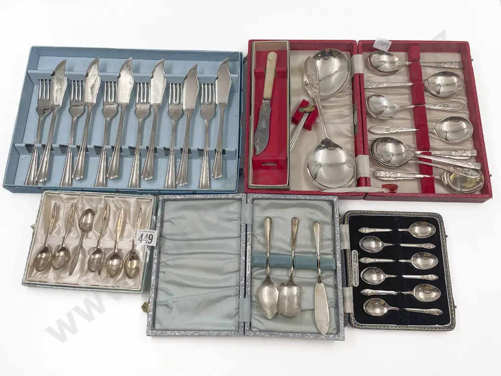 Quantity of Assorted Boxed S/P Cutlery Image 1++
