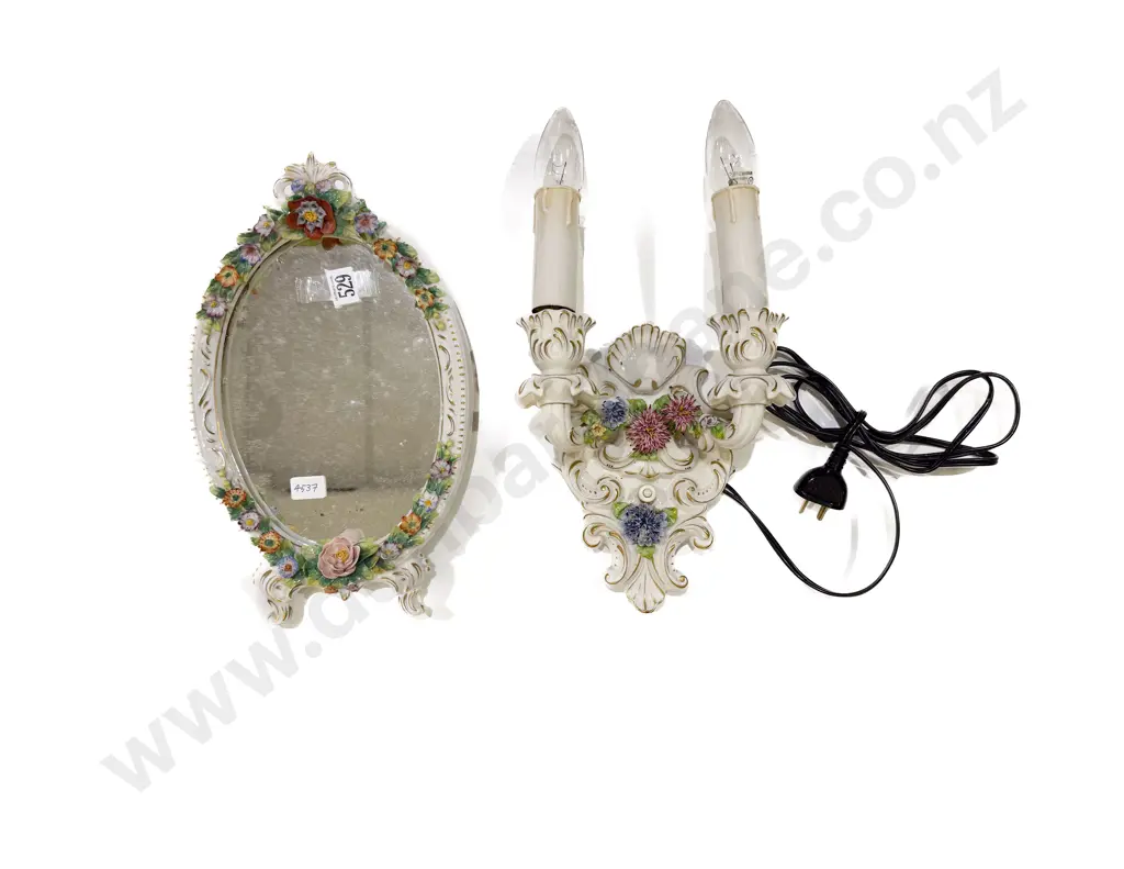 Dresden Electrified Wall Light together with Small Dresden Mirror Image 1++