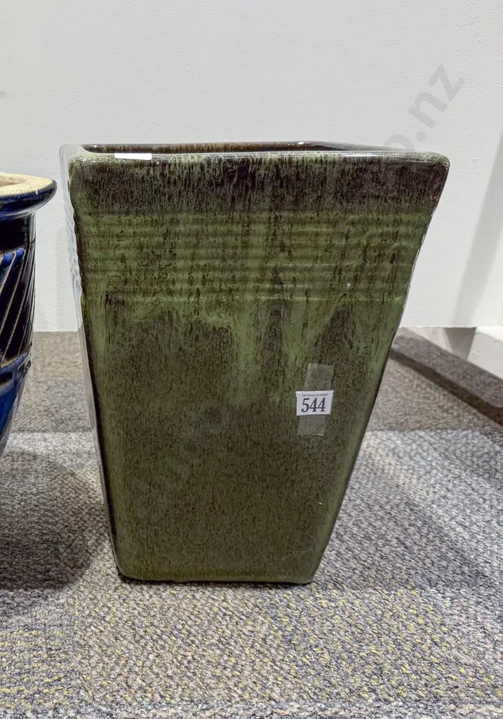 Green Glazed Garden Pot Image 1++