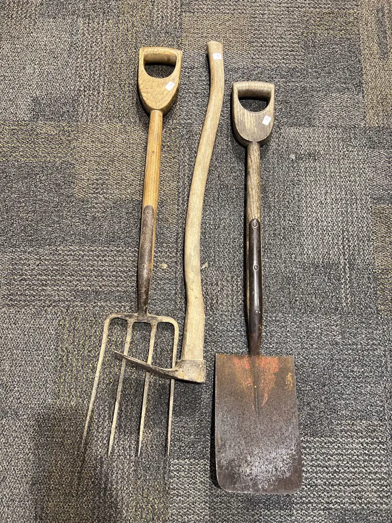 Three Vintage Wooden Handled Gardening Tools Image 1++