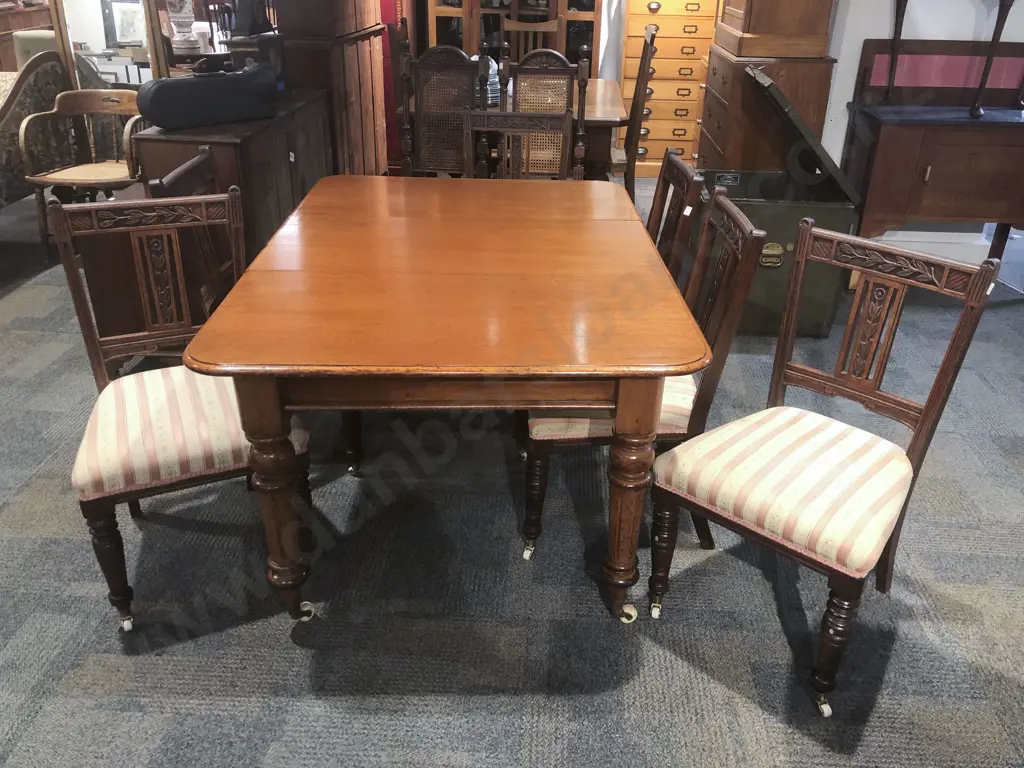 Vict. Extension Dining Table with Six Chairs Image 1++