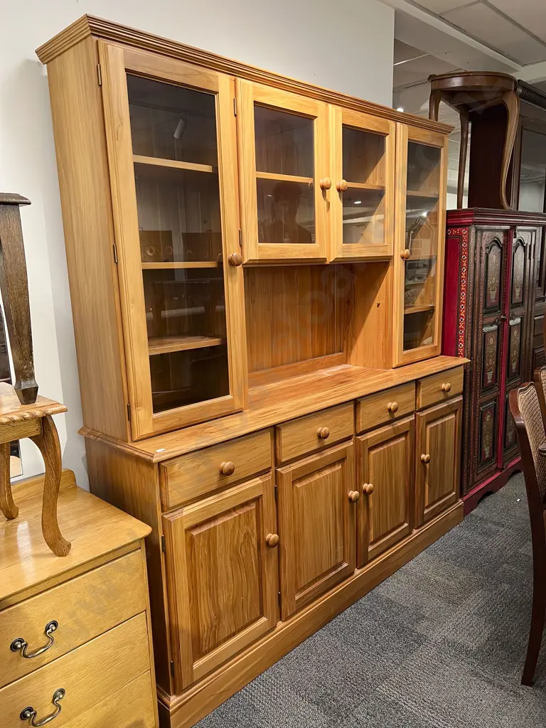 Rimu Kitchen Dresser Image 1++