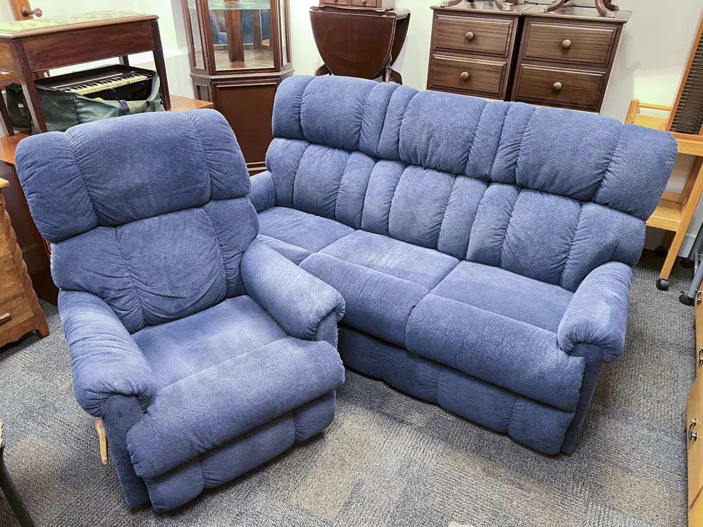 Two Piece Lazyboy Lounge Suite Image 1++