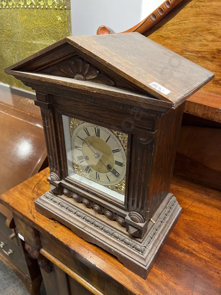 Oak Cased Mantel Clock Image 1++