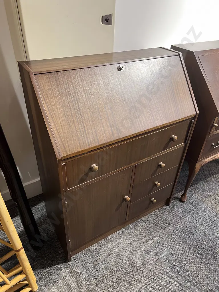 Repro Writing Bureau Image 1++