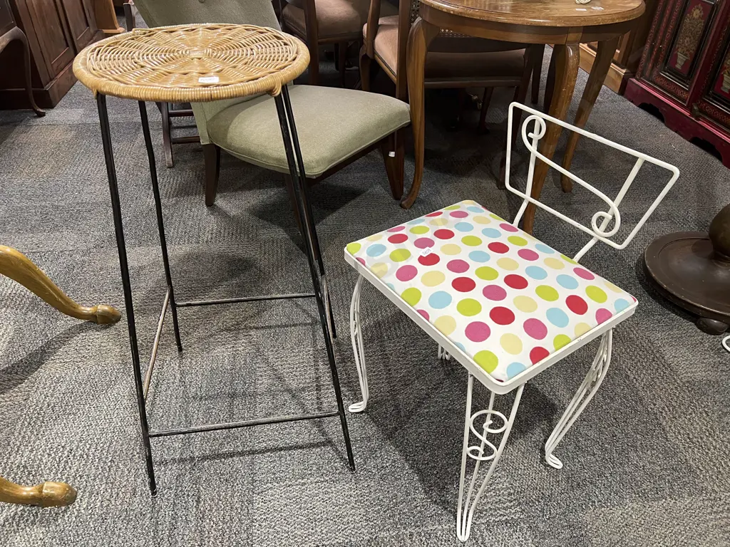 Mid Century Wire Dressing Table Chair and Bar Stool Image 1++