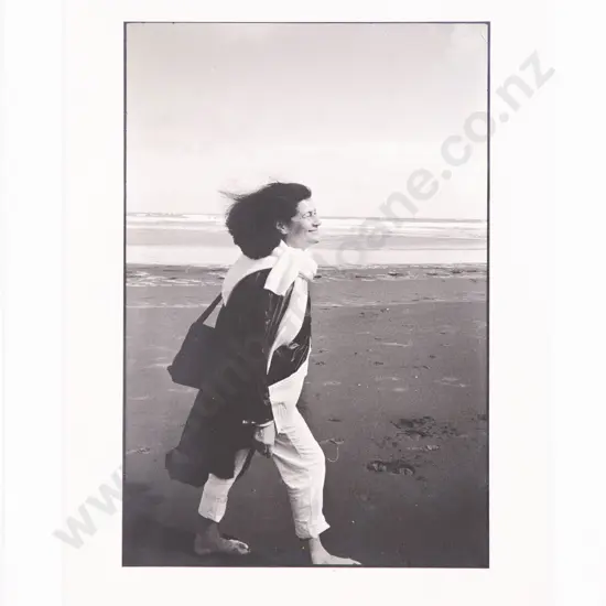 Brian Brake (1927 - 1988) - Untitled