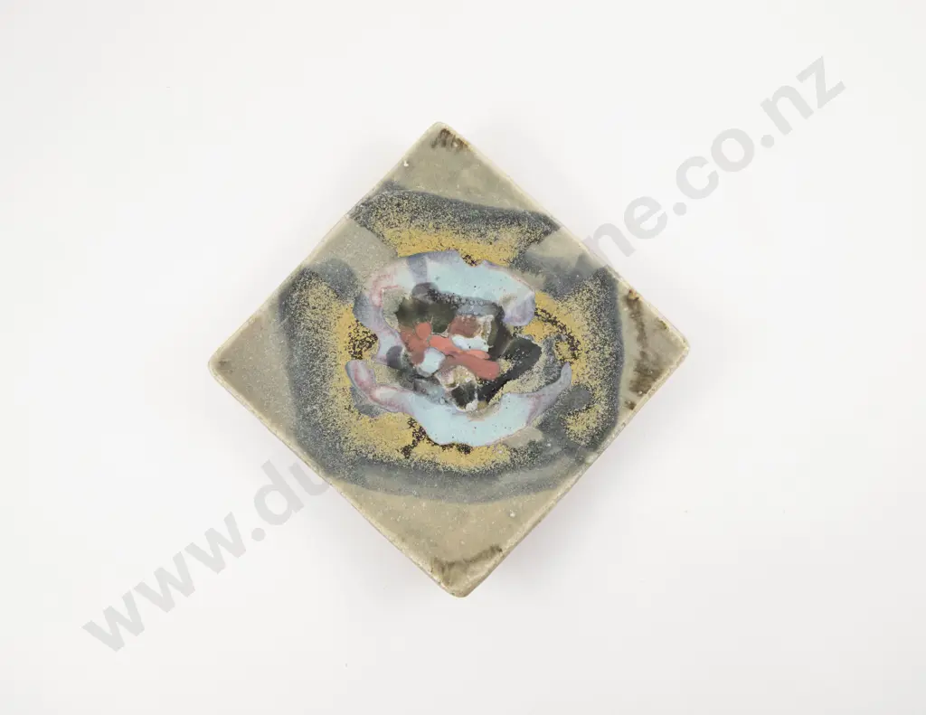 Doreen Blumhardt Square Dish Image 1++