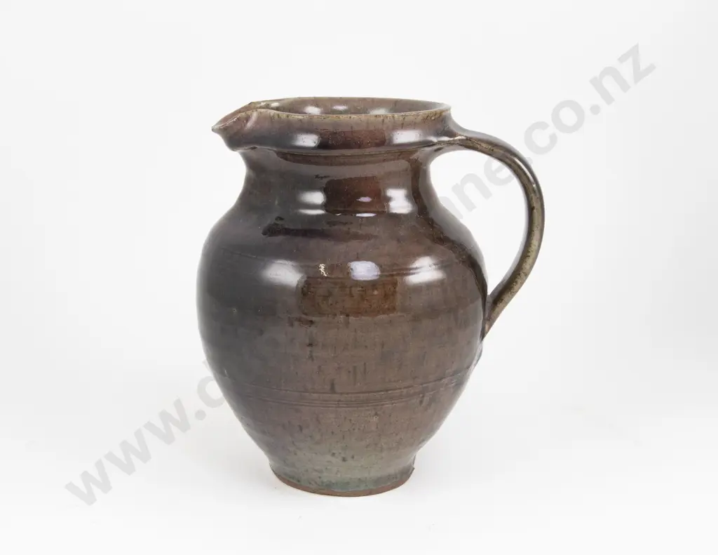 Mirek Smisek Jug Image 1++