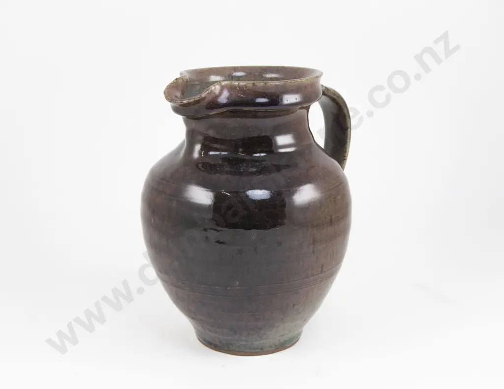 Mirek Smisek Jug Image 1++