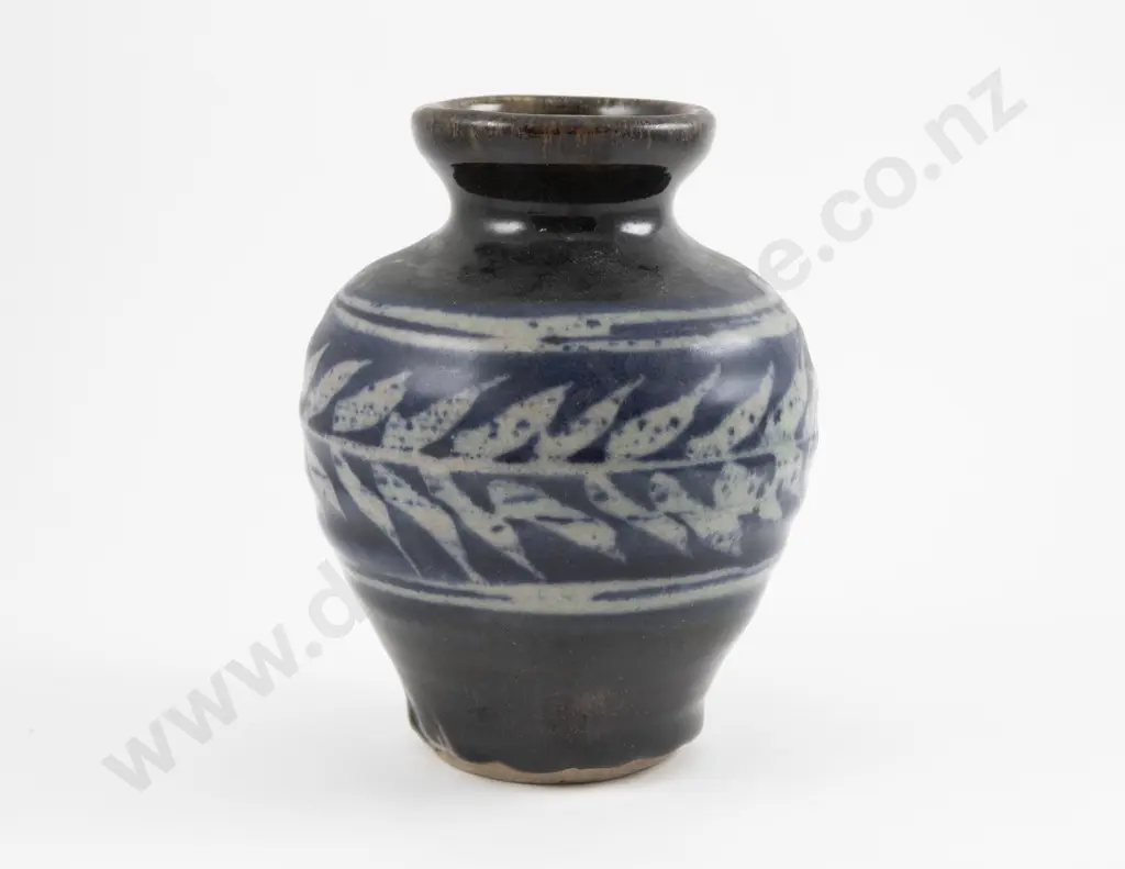 Small Mirek Smisek Vase Image 1++