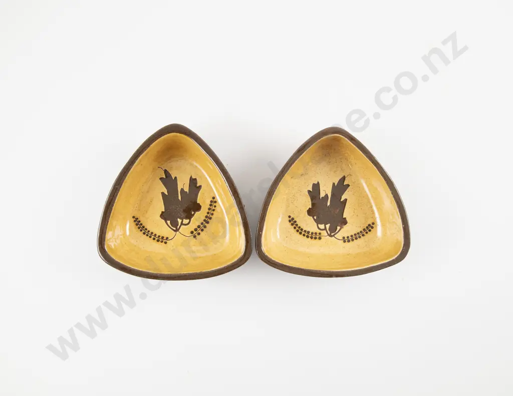 Pair Dorothy Ewart Triangle Shaped Bowls Image 1++