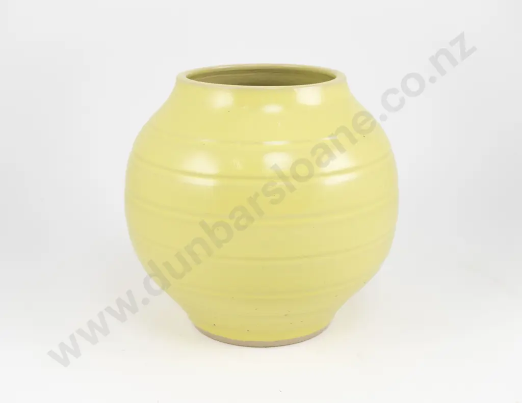 Anneke Borren Grooved Vase Image 1++