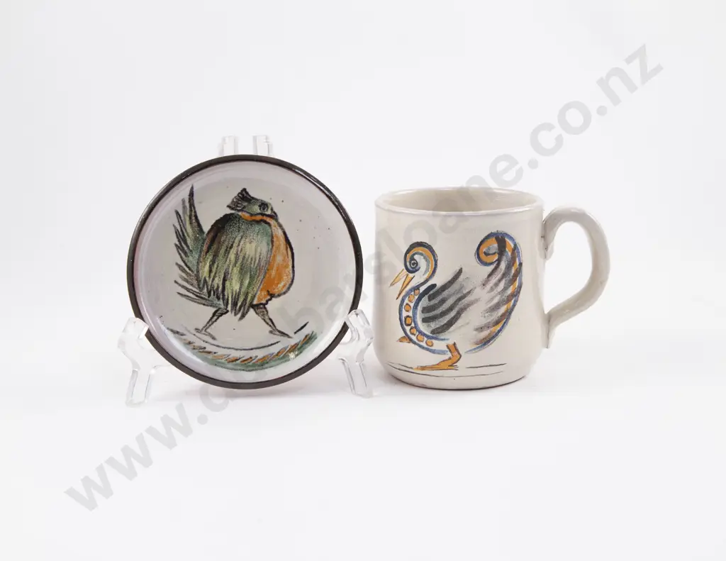 Elizabeth Lissaman Small Hanging Plate & Mug Image 1++