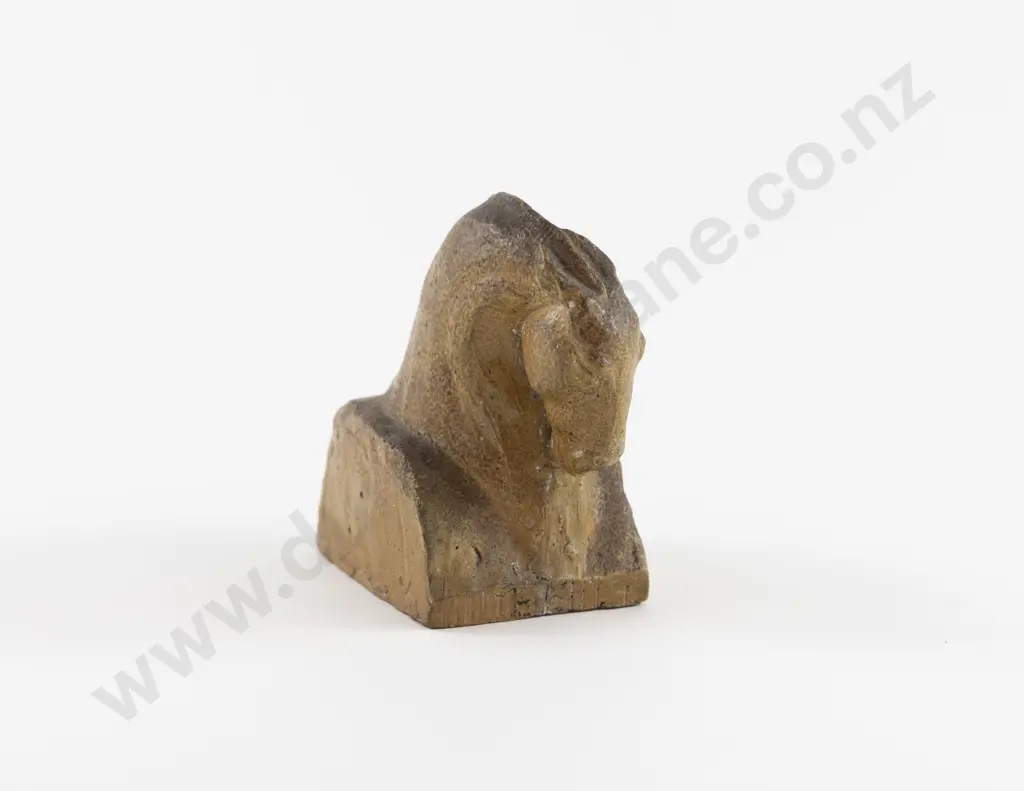 Chrystabel Aitken Horse Figure (A/F) Image 1++