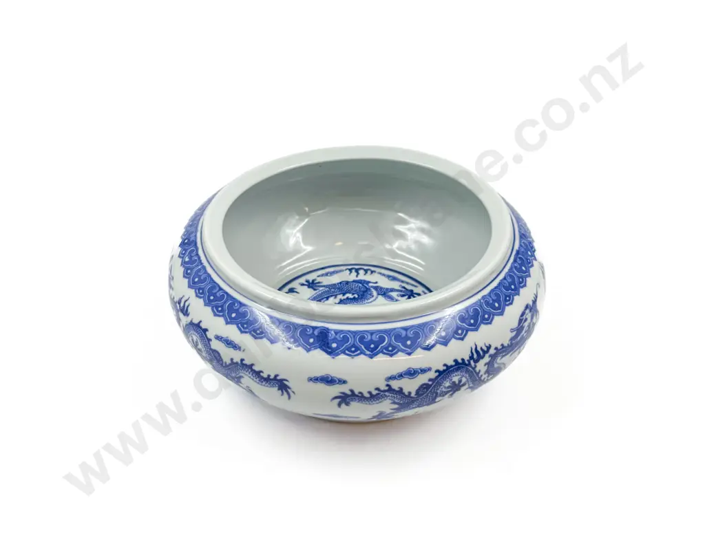 Chinese Blue & White Centre Bowl Image 1++