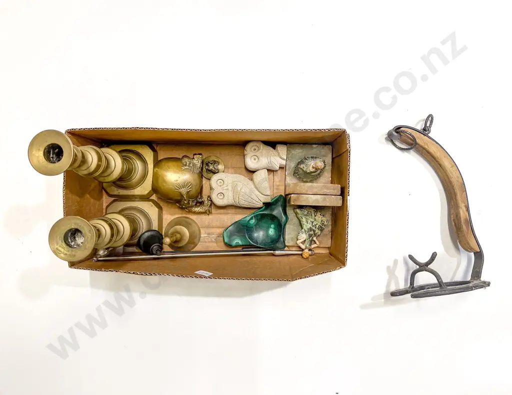 Quantity of Assorted Metalware & Ornaments etc Image 1++