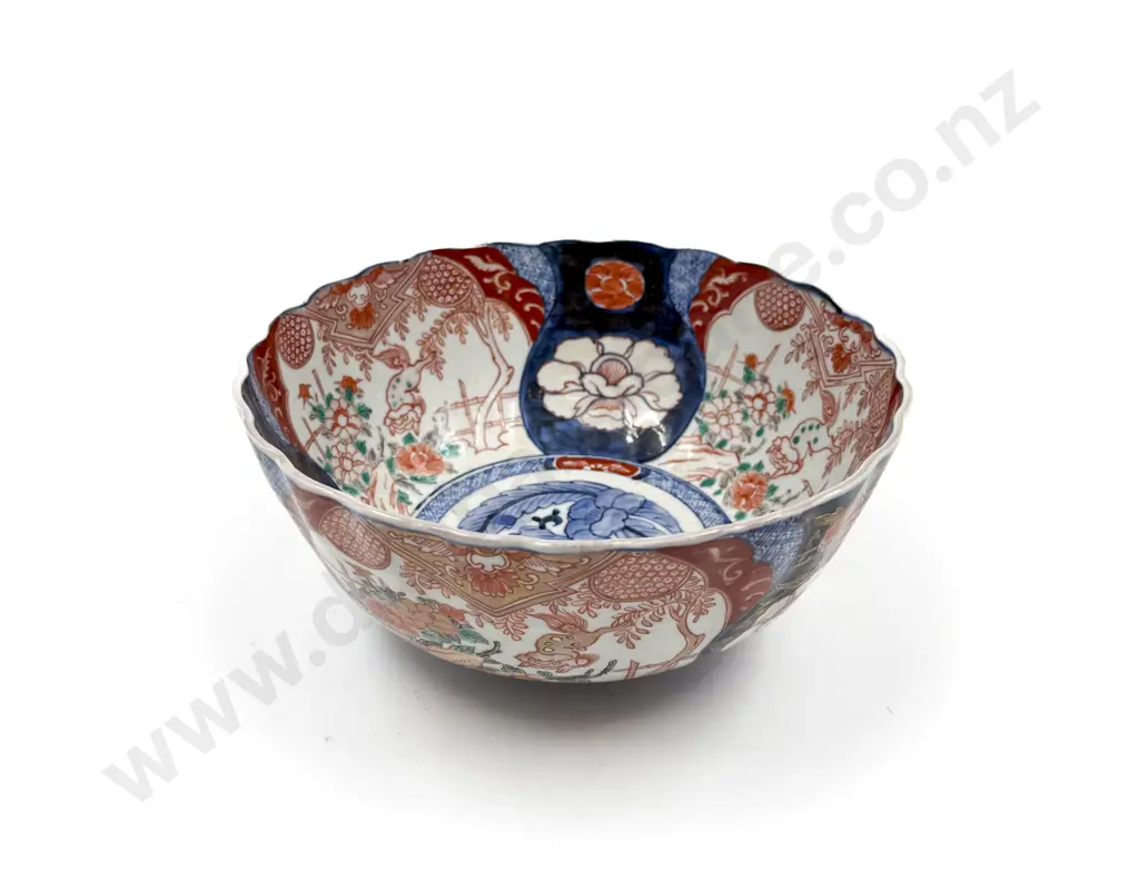 Imari Pattern Table Bowl Image 1++