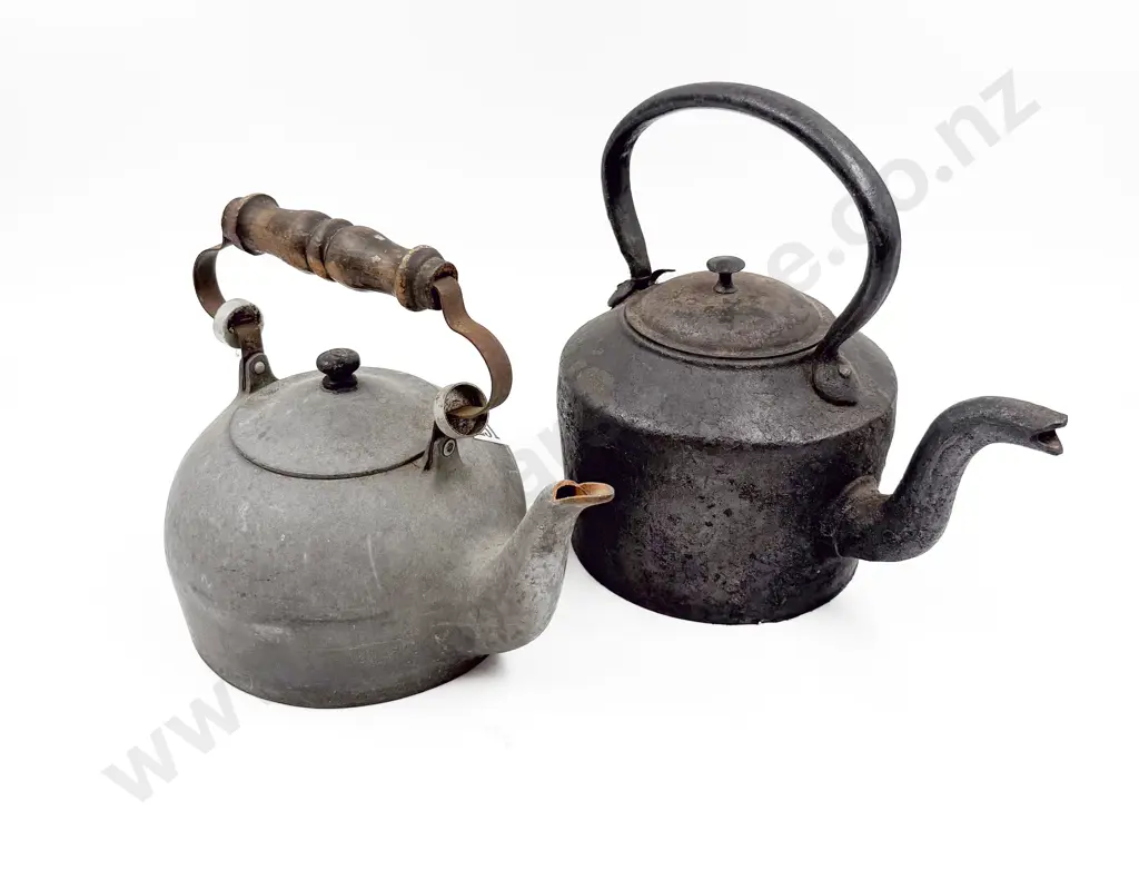 Vintage Cast Iron Kettle together with Other Image 1++