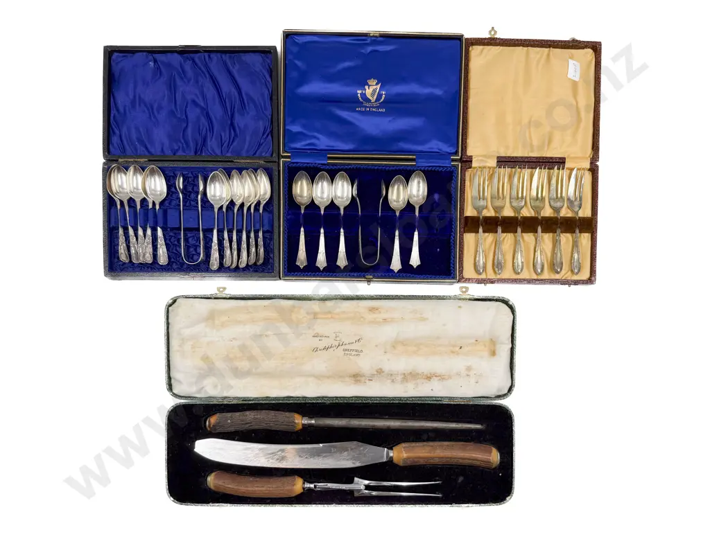 Quantity of Assorted Boxed Cutlery Sets Image 1++