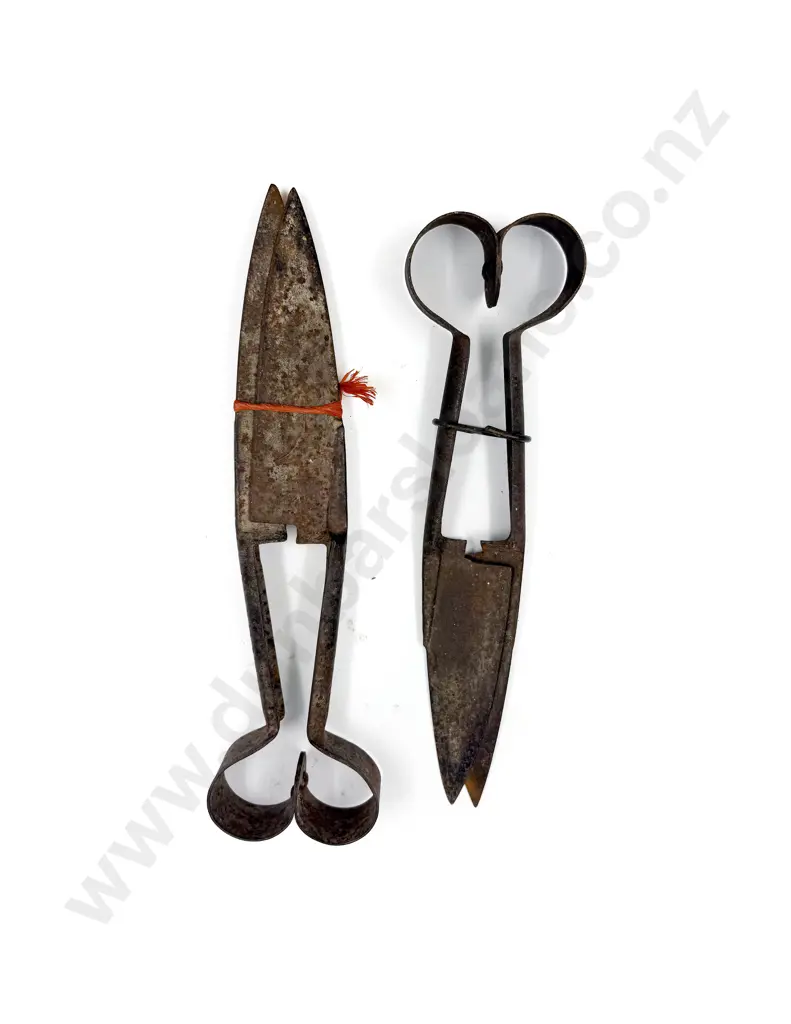 Two Pairs of Shears Image 1++