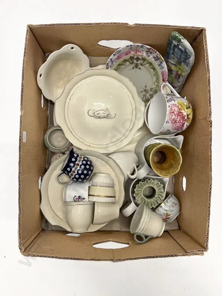 Box of Assorted China Image 1++