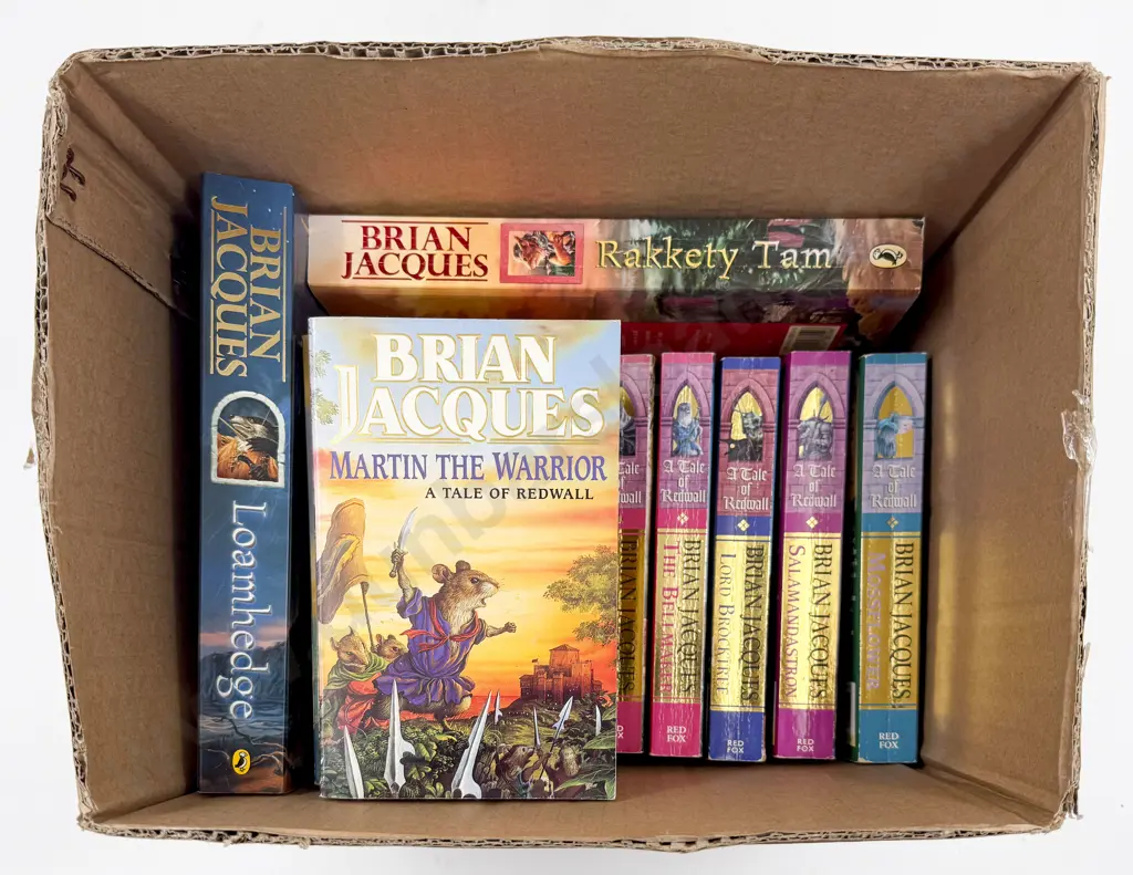 Quantity of Assorted Brian Jacques Novels Image 1++