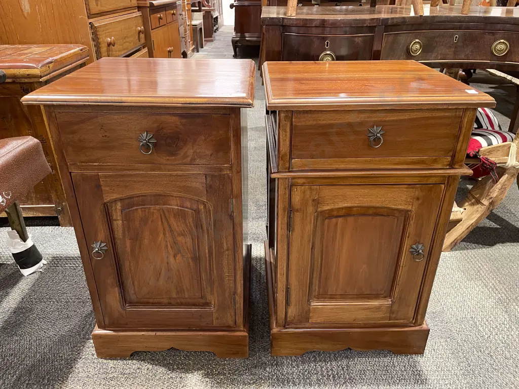 Pair of Bedside Tables Image 1++