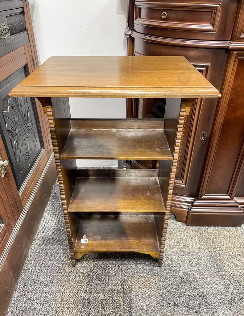 Small Oak Bookcase Image 1++