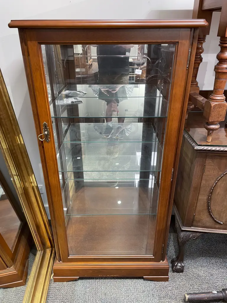 Mahogany Glazed China Cabinet Image 1++