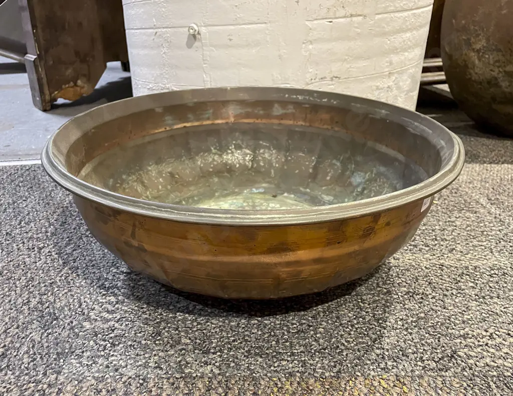 Large Copper Bowl Image 1++