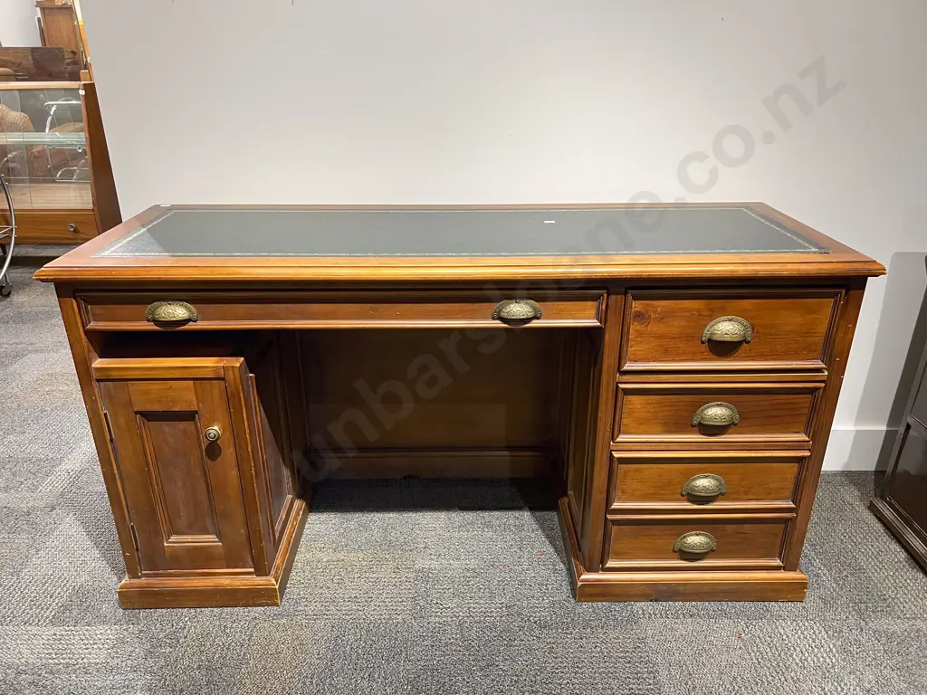 Reproduction Vinyl Top Desk Image 1++