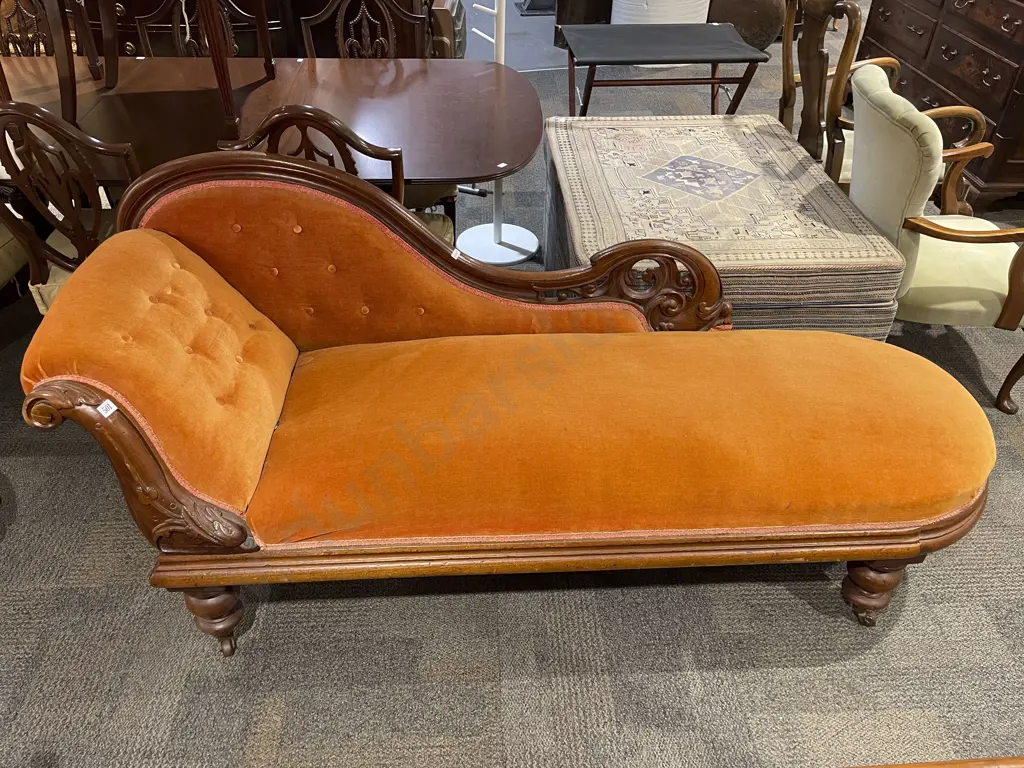 Victorian Buttonback Chaise Longue Image 1++