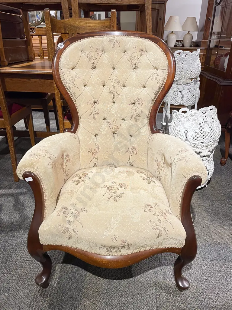 Victorian Mahogany Buttonback Grandfather Chair Image 1++