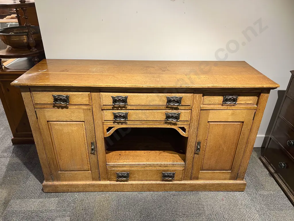 Edwardian Oak Sideboard Image 1++