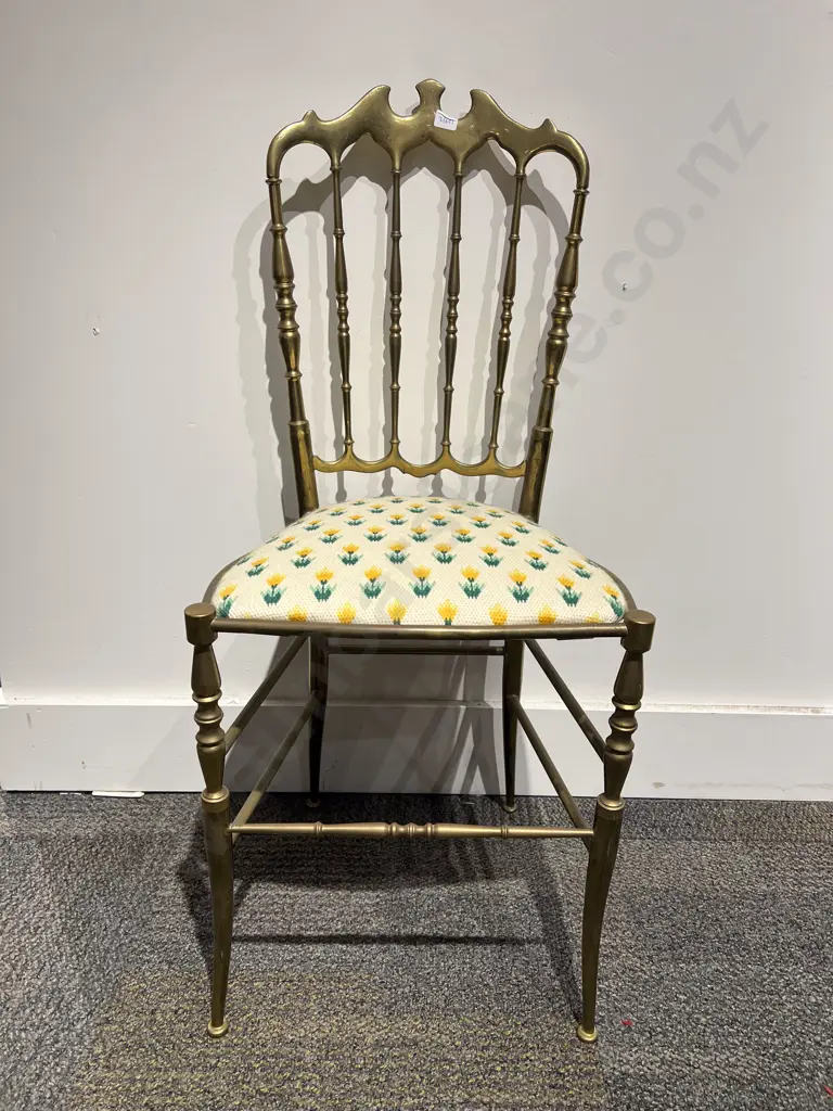 Heavy Brass Single Chair Image 1++