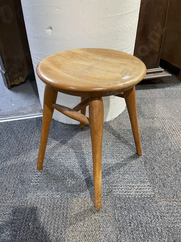 Wooden Stool Image 1++