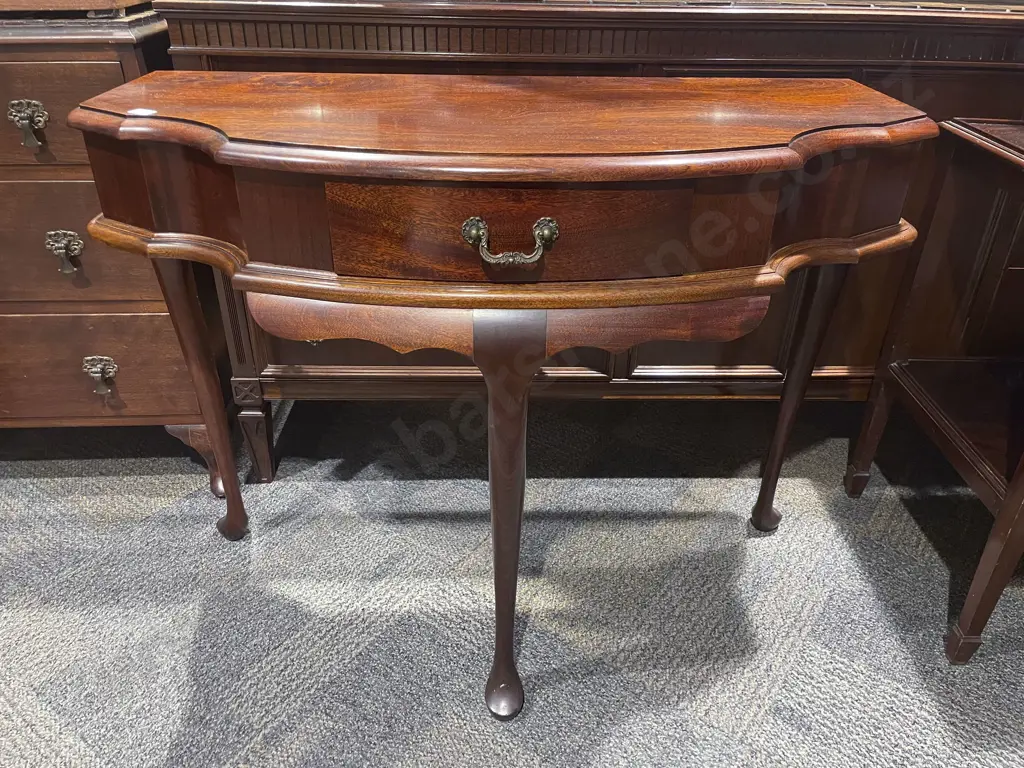 Mahogany Hall Table Image 1++