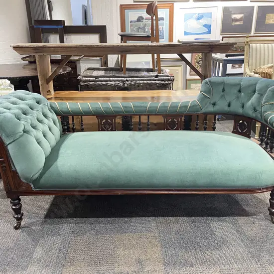 Victorian Spindle Back Chaise Longue