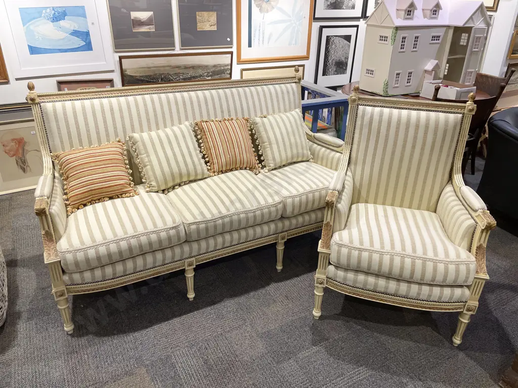 French Style Two Piece Lounge Suite Image 1++